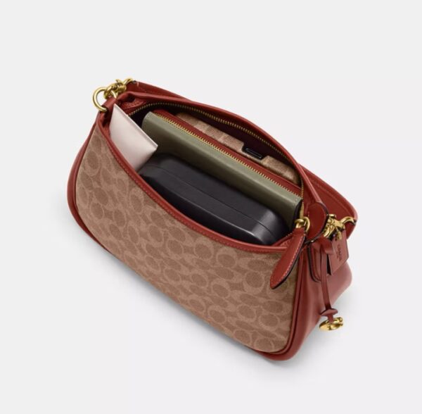COACH classic reading zipper portable shoulder bag - Image 3