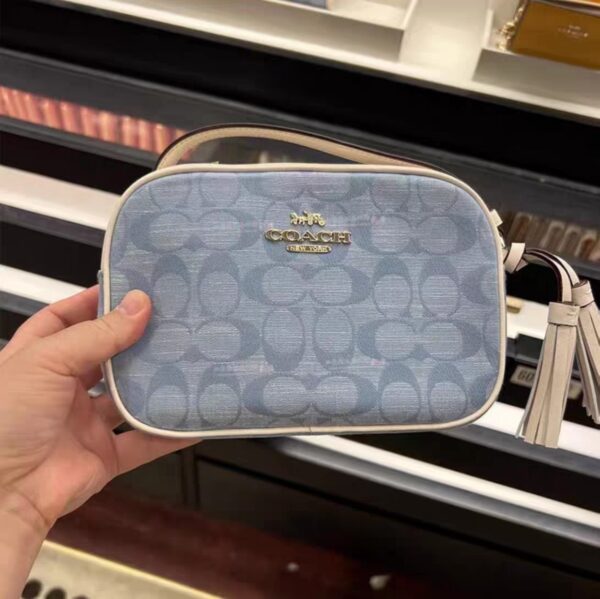 COACH classic logo zipper camera bag - Image 4