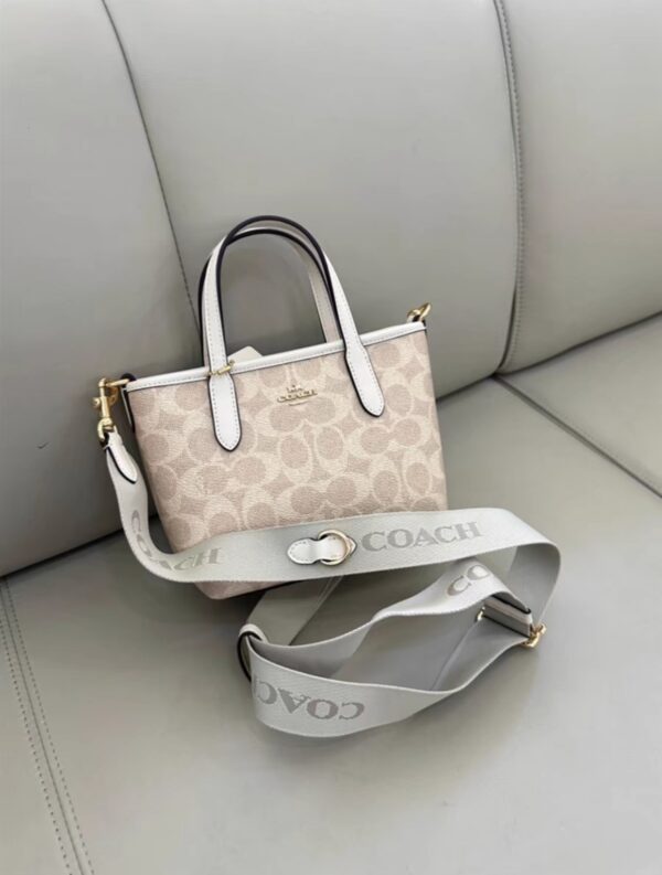 COACH Classic symbol CITY mini tote bag - Image 4