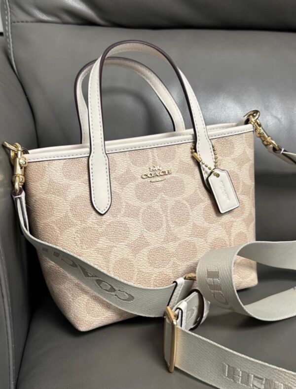 COACH Classic symbol CITY mini tote bag - Image 11