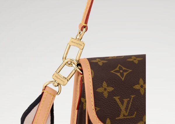 LOUIS VUITTON Diane - Image 4