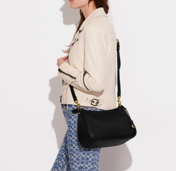 COACH Lady Classic Crossbody Bag - Image 5