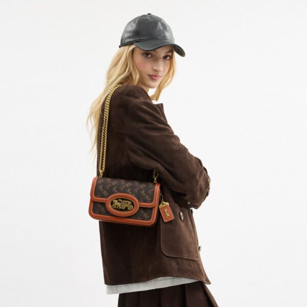 Horse-drawn carriage printed HERO shoulder bag - Image 7
