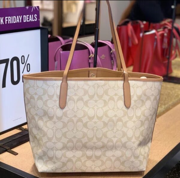 COACH Tote One-Shoulder Joker Shopping Bag - Image 5