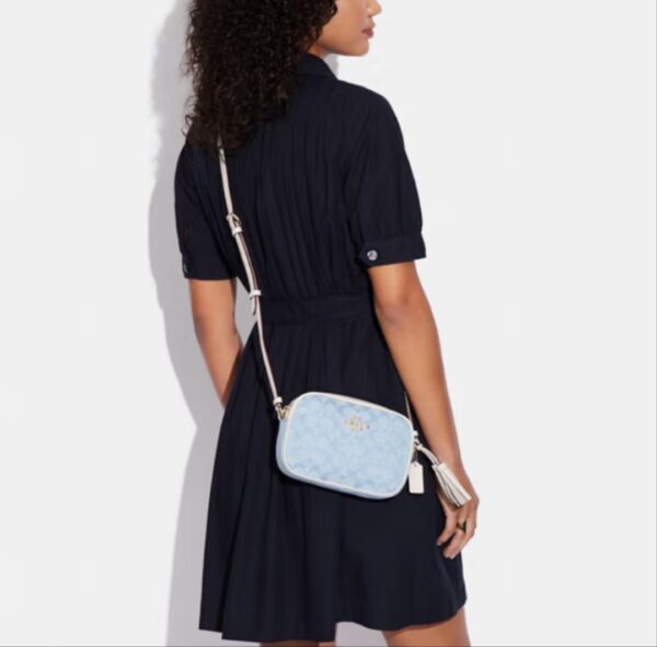 COACH classic logo zipper camera bag - Image 10