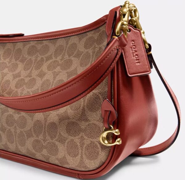 COACH classic reading zipper portable shoulder bag - Image 4